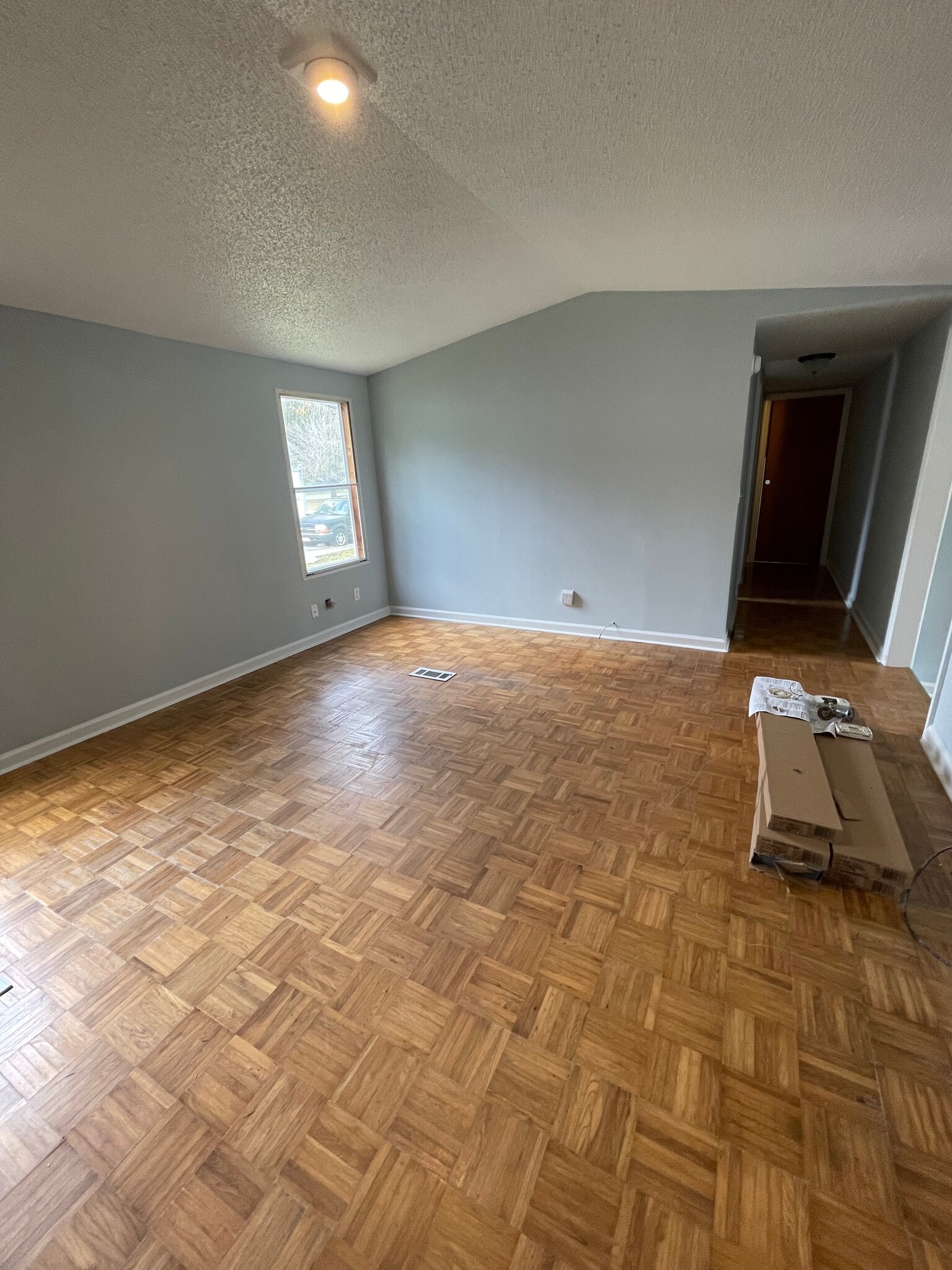 Building Photo - 9111 Baywood Cir