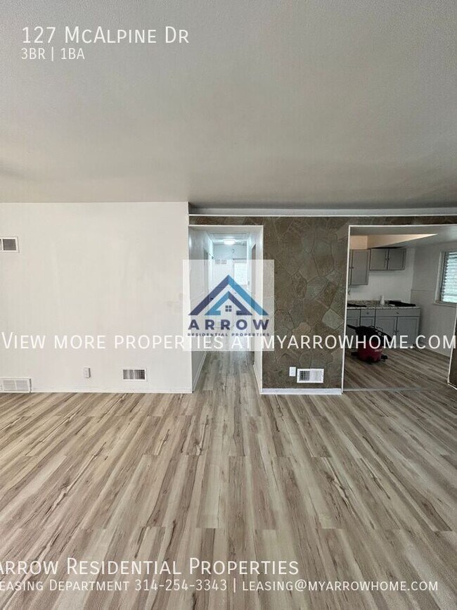 Building Photo - 127 McAlpine Dr-