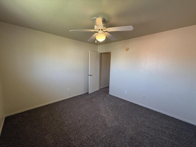 Building Photo - 2811 Cantabrian Dr
