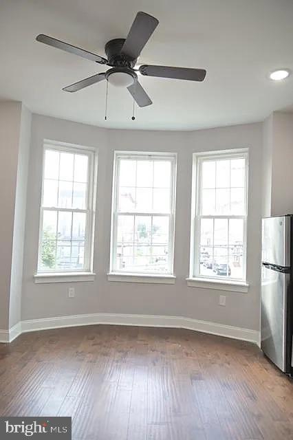 Building Photo - 4139 W Girard Ave