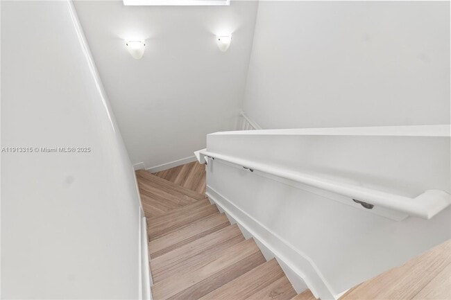 Building Photo - 10441 NW 66th St