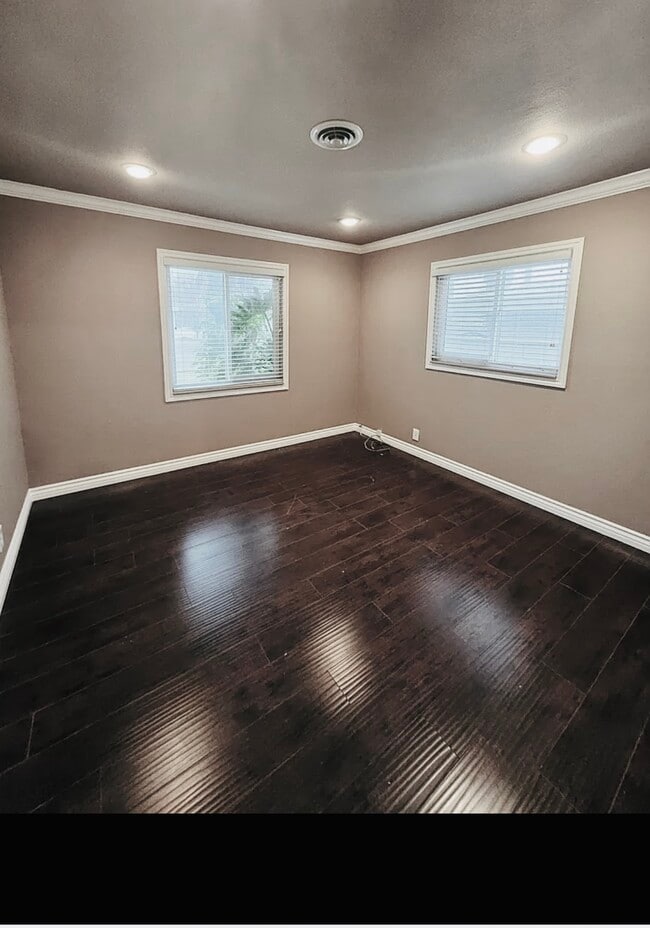 Building Photo - 6482 Adair Ave