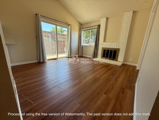 Building Photo - 4 bedroom in San Leandro CA 94579