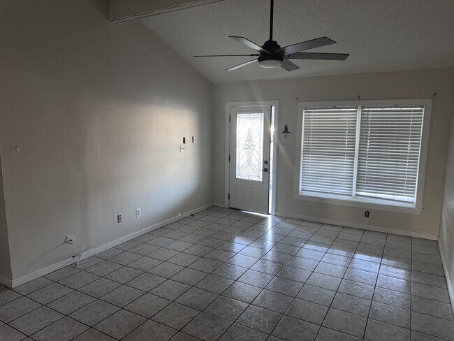 Building Photo - 262 Citrus Dr