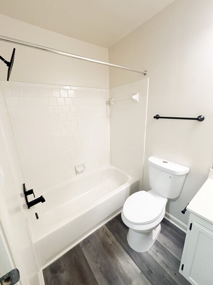 Building Photo - 8724 Devon Hills Dr