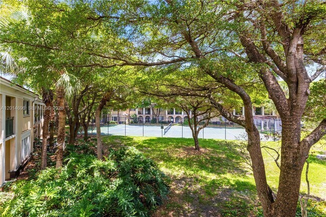 Building Photo - 2486 Centergate Dr
