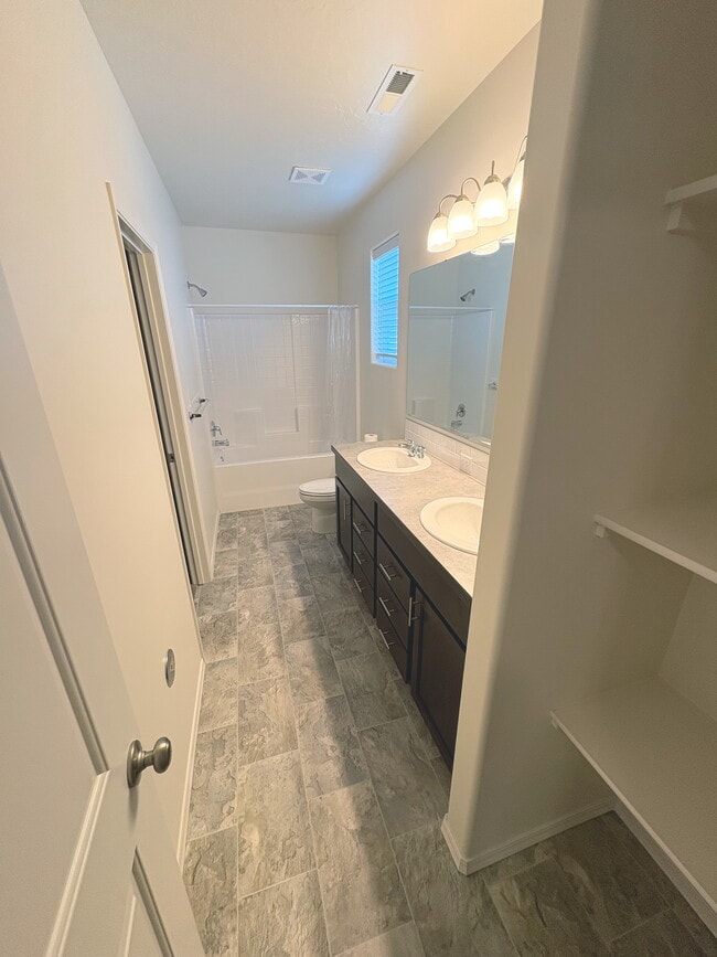 Master Bathroom - 7608 W Corona Dr