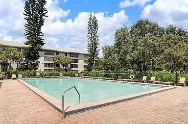 Building Photo - 1709 Whitehall Dr