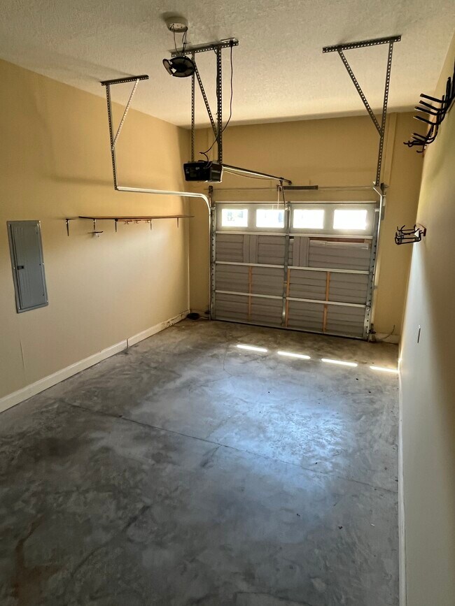 Building Photo - 119 Bull Bay Dr