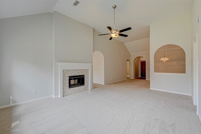 Building Photo - 4126 Surreydon Dr
