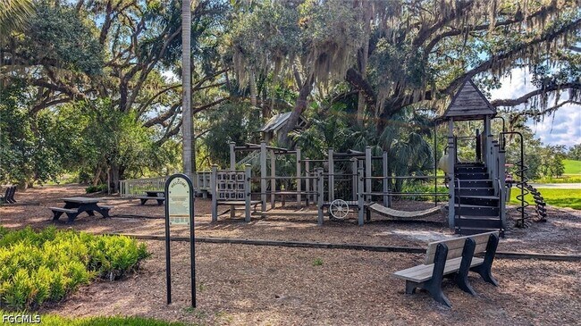 Building Photo - 3080 Meandering Way