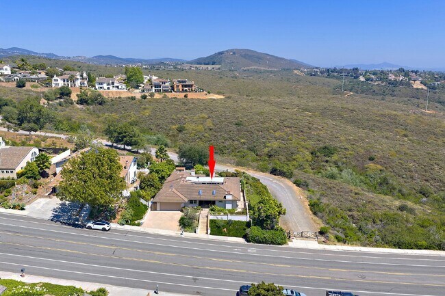 Building Photo - 7118 El Fuerte St