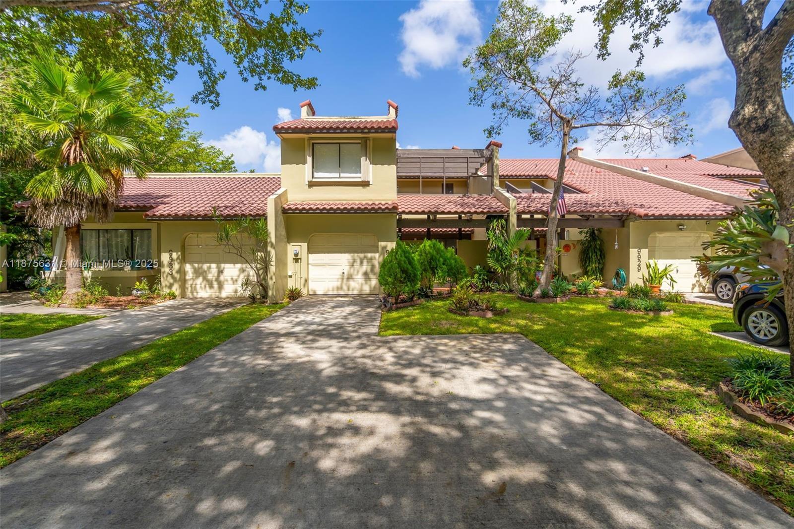Building Photo - 9931 Costa del Sol Blvd