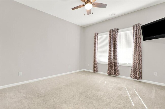 Building Photo - 309 Trappers Bluff
