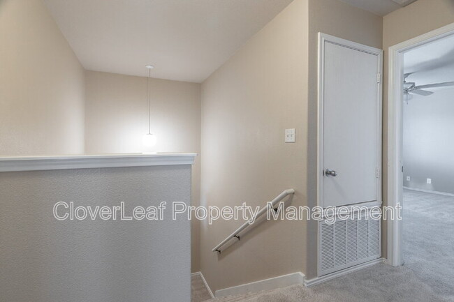 Building Photo - 3913 Whisper Ridge