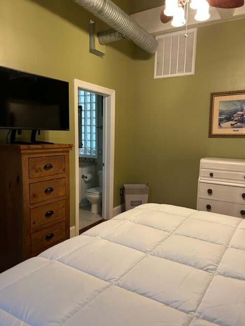 Master Bedroom - 417 Evans St