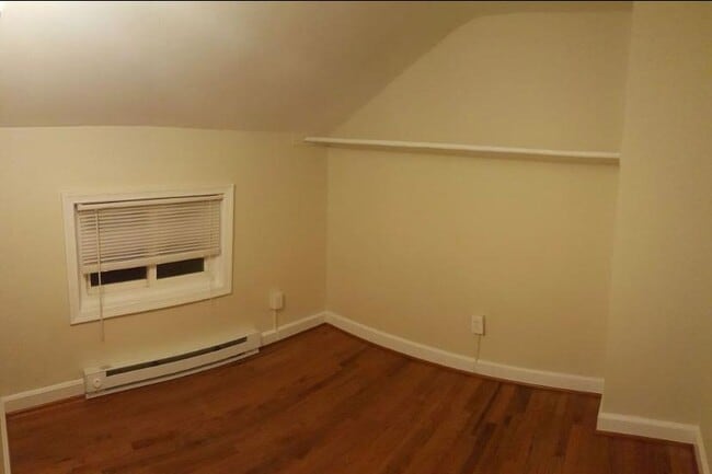 Building Photo - 102 E South St