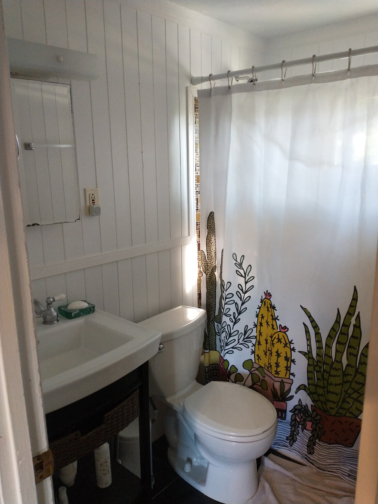 Building Photo - 67 Bishop Dr