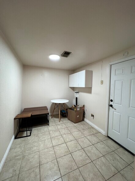 Basement (storage + laundry) - 1008 S Miller St