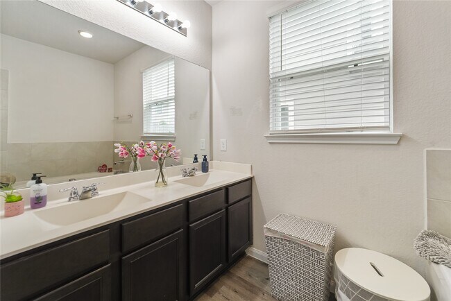 Building Photo - 23659 Goodfellow Dr