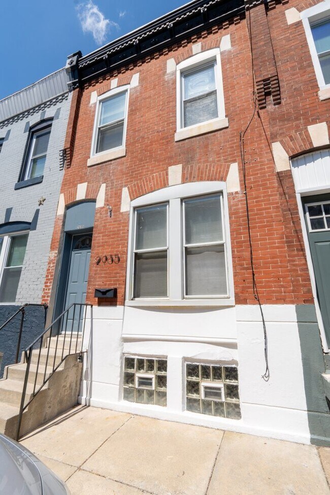 Newly renovated 2 bedroom 2935 Gerritt St Philadelphia PA 19146