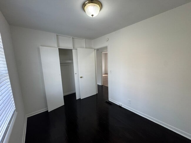 Building Photo - 3 Bedroom, 1 Bath House East Nashville!