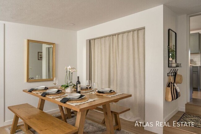 Building Photo - 5210 Quay St