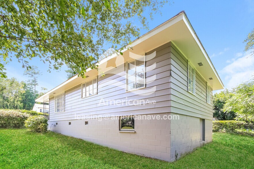Building Photo - 1227 Radiance Dr