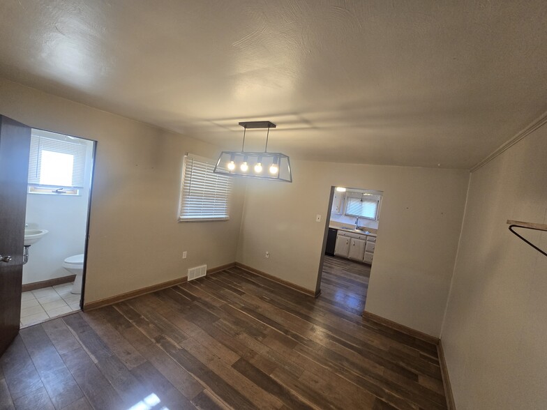 Dining Room - 440 Taylor St