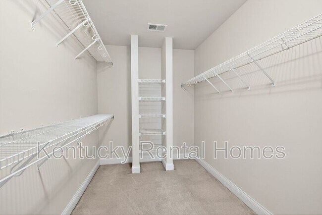 Building Photo - 2137 Roswell Dr