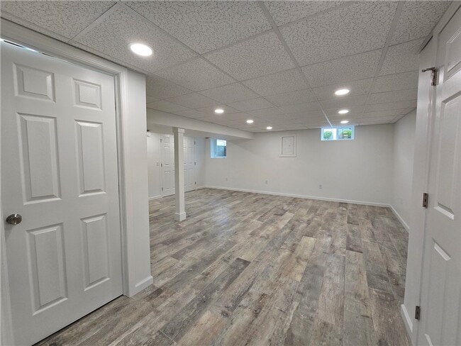 Building Photo - 51 Grangerford Heights