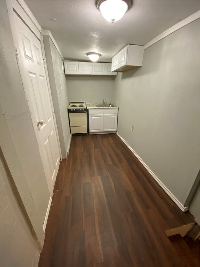 Building Photo - 109 Birchwood Dr