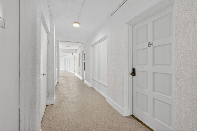 Building Photo - 2780 S Ocean Blvd