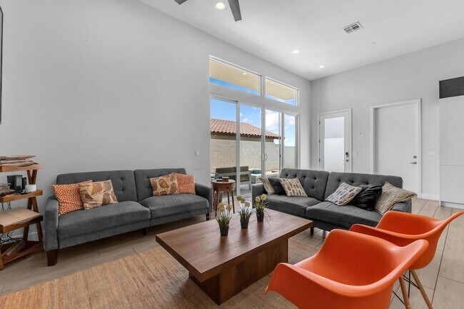 Building Photo - 51855 Avenida Juarez