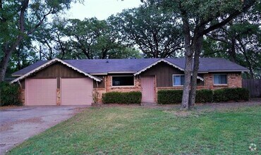 Building Photo - 188 Oakhurst Dr