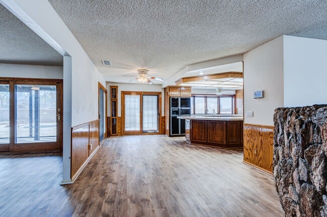 Building Photo - HORSE TRAINERS! MUST SEE HORSE PROPERTY AWESOME ACRAGE 5 ACRES Beautiful Custom 1 story home in W...