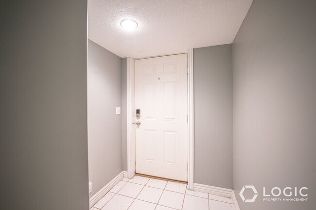 Building Photo - 9385 Tortellini Dr