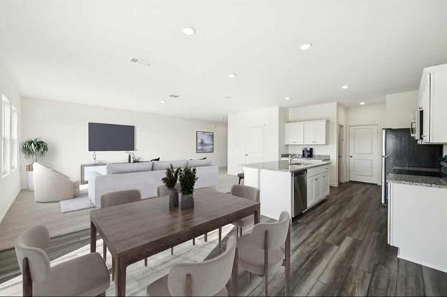 Building Photo - 4525 Firewheel Dr