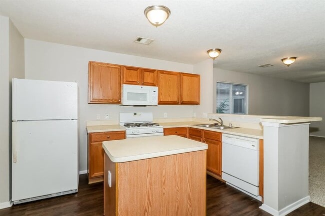 Building Photo - 20824 Patriot Park Ln