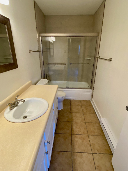 Building Photo - 2613 Davidson Dr