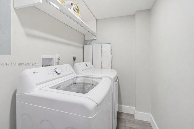 Building Photo - 300 NW 42nd Ave