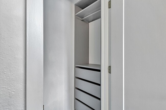 Building Photo - Remodeled Home in near Downtown Mountain View