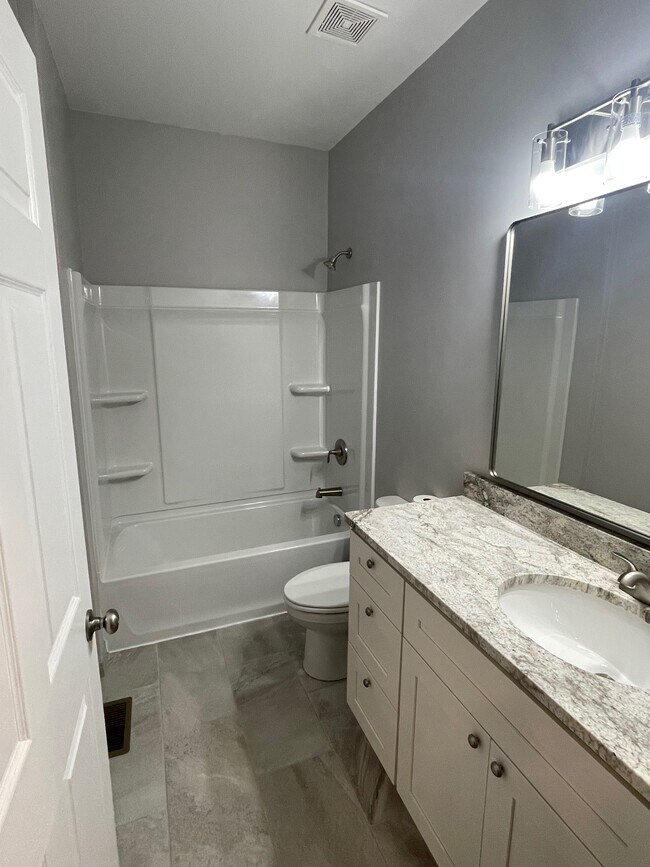 Building Photo - 94 Timber Hill Dr