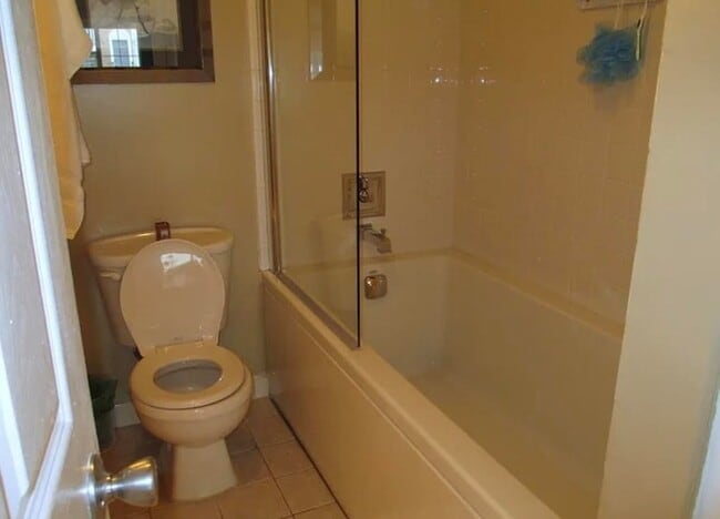 Building Photo - 29 Walnut St