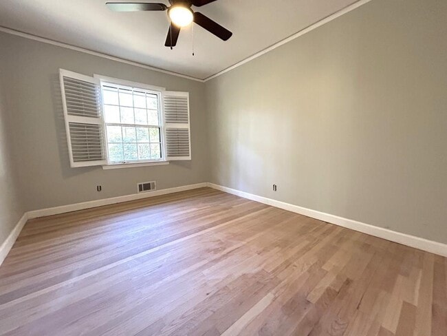 Building Photo - 1267 Arborvista Dr NE