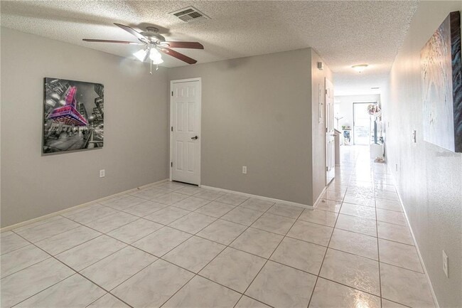 Building Photo - 2897 Thaxton Dr
