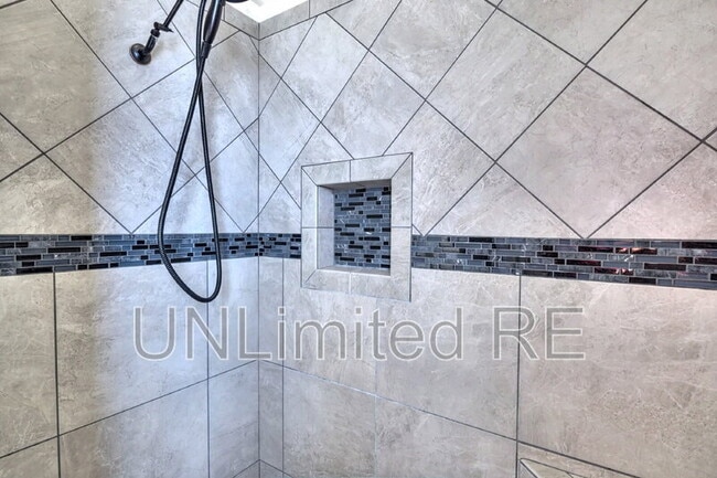 Building Photo - 304 Acoma Blvd S