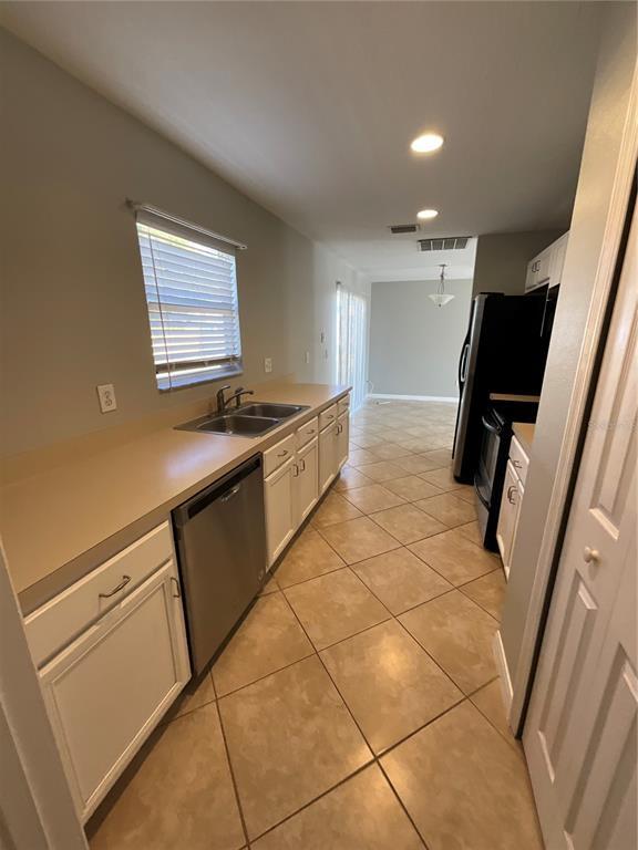 Building Photo - 260 Grouper Ct