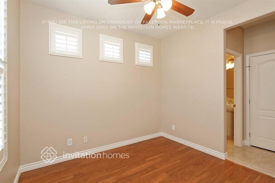 Building Photo - 10541 Danielson Ave