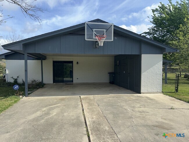 Building Photo - 2807 Brinegar Rd